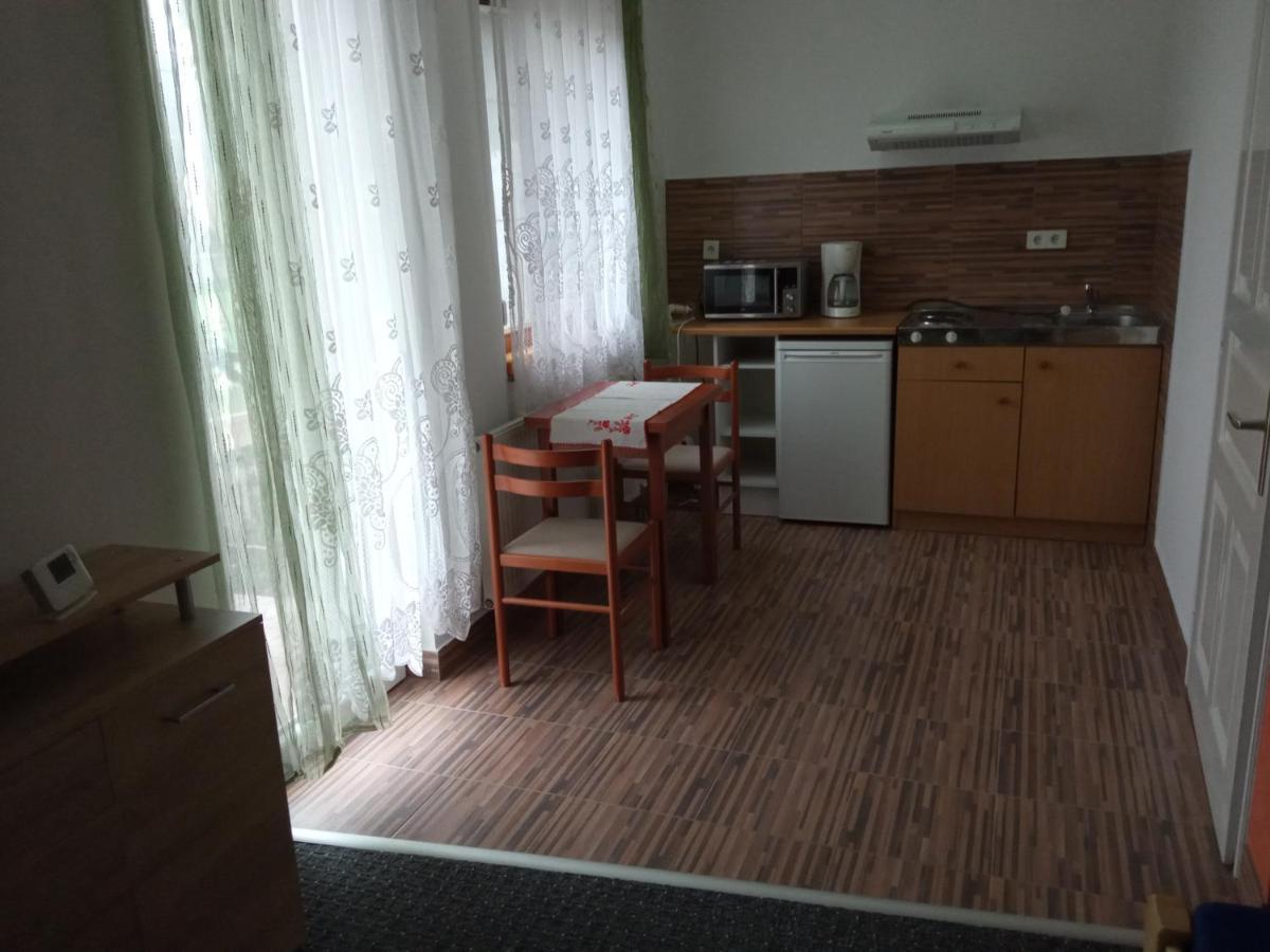 Holiday Apartmanhaz Zalakaros Exterior photo